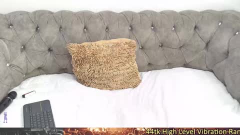 Snapshot of evasilva chatting on 02/07/25, 05:41 Eva online show from 02/07/25, 05:41