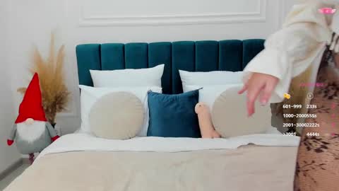 Eva online show from 01/11/25, 02:15