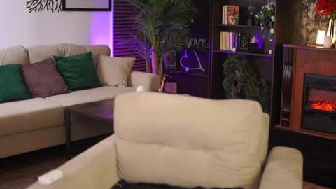 Snapshot of evasunderland chatting on 01/30/25, 03:33 Eva online show from 01/30/25, 03:33