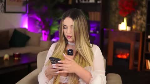 Snapshot of evasunderland chatting on 10/05/25, 03:32 Eva online show from 10/05/25, 03:32