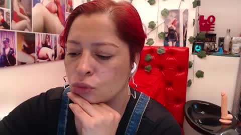 Eva Twiss online show from 03/10/25, 11:42