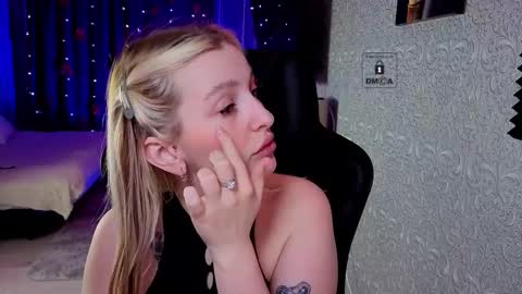 evavibe online show from 02/09/26, 06:12