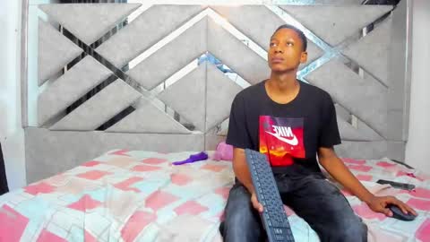 Eva And Emmanuel online show from 02/07/25, 12:50