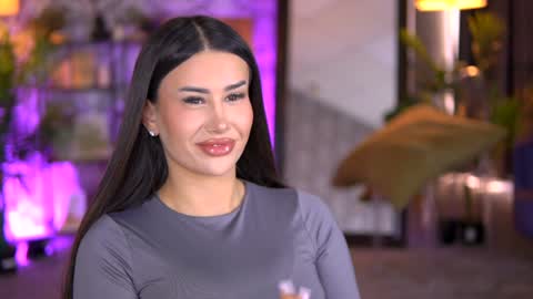 Snapshot of evazane chatting on 01/16/25, 10:42 Eva online show from 01/16/25, 10:42