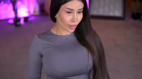 Snapshot of evazane chatting on 01/16/25, 04:50 Eva online show from 01/16/25, 04:50