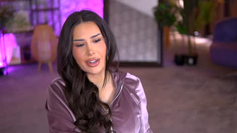 Snapshot of evazane chatting on 01/18/25, 11:00 Eva online show from 01/18/25, 11:00