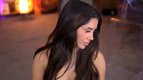 Snapshot of evazane chatting on 01/20/25, 05:16 Eva online show from 01/20/25, 05:16