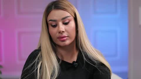 Snapshot of evazane chatting on 10/21/25, 07:14 Eva online show from 10/21/25, 07:14