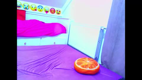 EVEANDMAX online show from 10/20/25, 08:09