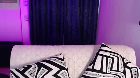 Evee online show from 12/13/25, 07:53