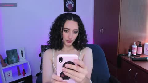 Snapshot of evee_uwu chatting on 01/30/25, 07:48 Eve Jane online show from 01/30/25, 07:48