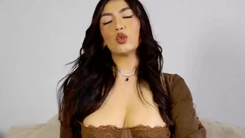 Kissed by an angel  IG evee  lyn20 online show from 04/26/26, 03:04