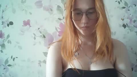 Evelina online show from 04/15/26, 01:40