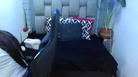evelin zaens online show from 07/01/26, 03:41