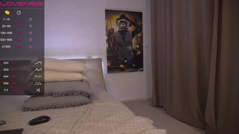 Evelina online show from 09/21/25, 01:35