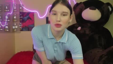Evelina online show from 02/08/25, 01:43