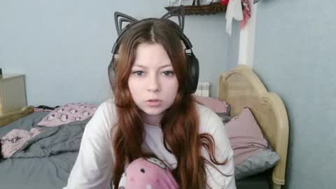 Snapshot of evelinamercer chatting on 07/07/26, 09:02 Alice 3 online show from 07/07/26, 09:02