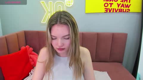 Eveline online show from 09/23/25, 01:52