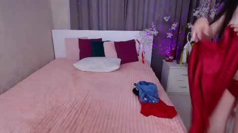 Snapshot of evelingills chatting on 06/24/26, 08:57 Evelin online show from 06/24/26, 08:57