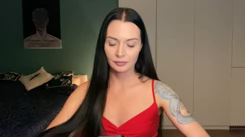 Snapshot of evelingoddess chatting on 10/07/25, 08:17 your Love online show from 10/07/25, 08:17