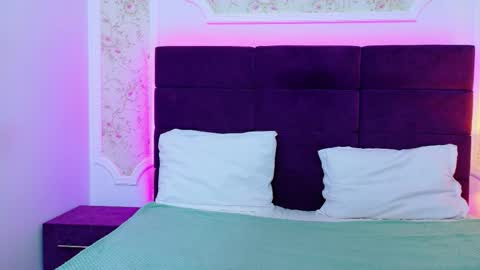 EvelinHill online show from 02/11/26, 05:01