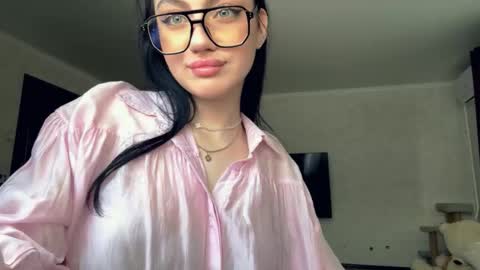 Sofia online show from 02/19/26, 05:58