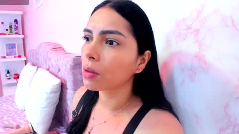 Evelinn belen online show from 04/18/26, 11:58