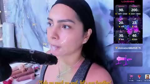 Snapshot of evelinn_belen chatting on 07/01/26, 04:51 Evelinn belen online show from 07/01/26, 04:51