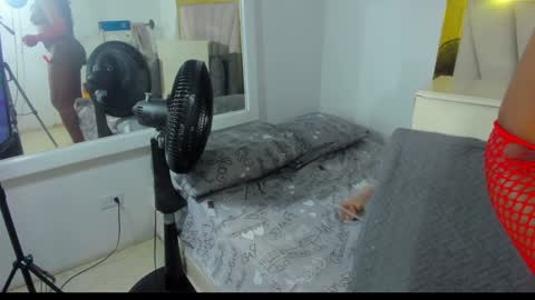 Snapshot of evelonga_707 chatting on 01/15/25, 07:23 DAYANITA online show from 01/15/25, 07:23