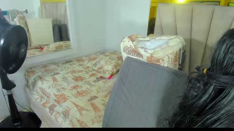 Snapshot of evelonga_707 chatting on 01/16/25, 07:10 DAYANITA online show from 01/16/25, 07:10