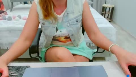 evelove online show from 05/16/26, 05:23