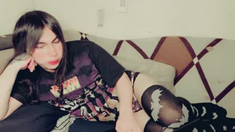 Snapshot of evelyn420521 chatting on 06/18/26, 06:57 evelyn420521 online show from 06/18/26, 06:57