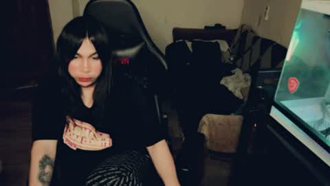 Snapshot of evelyn420521 chatting on 07/13/26, 07:44 evelyn420521 online show from 07/13/26, 07:44