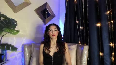 evelyn__rose1 online show from 04/06/26, 01:36