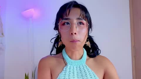 Snapshot of evelyn_chelle chatting on 01/29/25, 12:22 Im Eve or Chelle Next Stream 191224 online show from 01/29/25, 12:22