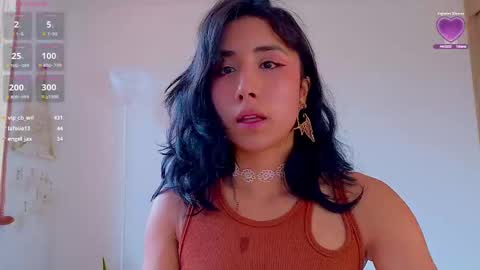 Snapshot of evelyn_chelle chatting on 02/13/25, 05:33 Im Eve or Chelle Next Stream 191224 online show from 02/13/25, 05:33