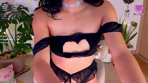 Snapshot of evelyn_chelle chatting on 03/08/25, 01:06 Im Eve or Chelle Next Stream 191224 online show from 03/08/25, 01:06