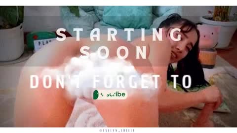 Snapshot of evelyn_chelle chatting on 09/19/25, 10:43 Im Eve or Chelle Next Stream 191224 online show from 09/19/25, 10:43