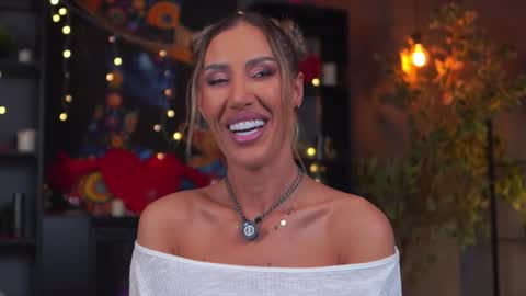 Evelyn online show from 03/16/26, 07:07