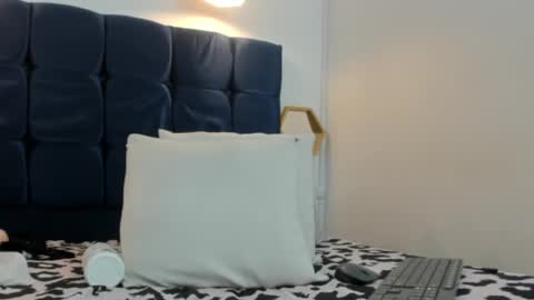 evelyn_morgan1 online show from 12/29/24, 06:14