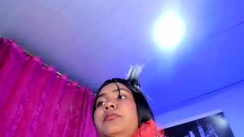 Evelyn Sandoval online show from 08/02/26, 12:09