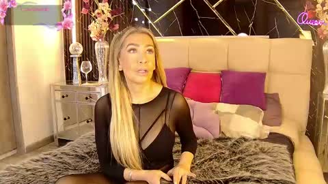 EvelynaGrey online show from 04/17/26, 09:45