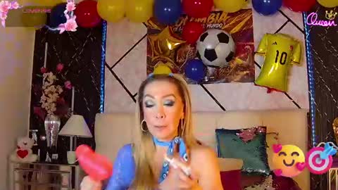 Snapshot of evelynagrey chatting on 06/19/26, 09:57 EvelynaGrey online show from 06/19/26, 09:57