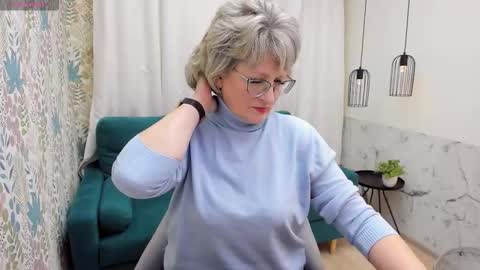 Evelyn online show from 03/02/26, 04:58