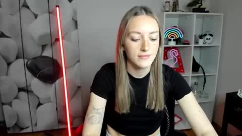 evelynblond online show from 01/07/26, 01:24