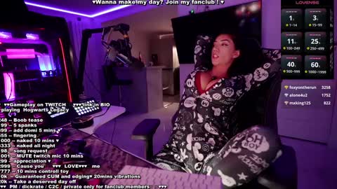 Evelyne online show from 01/16/25, 01:27