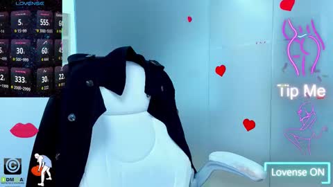 evelyne_rose online show from 12/02/25, 05:57