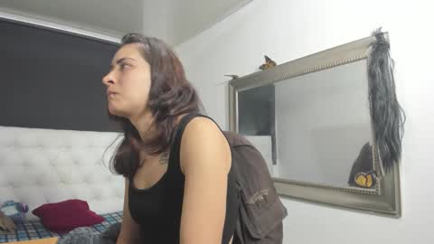 Evelyne online show from 10/09/25, 02:42