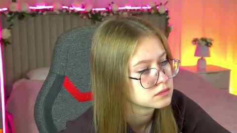 Eve online show from 10/16/25, 10:38