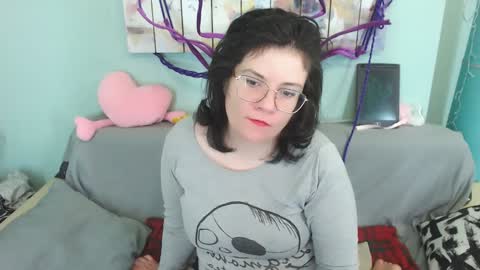 Snapshot of everly_rays chatting on 12/21/24, 04:36 Everly online show from 12/21/24, 04:36